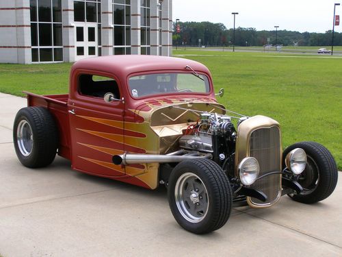 1935 ford all steel new/old school hot rod.