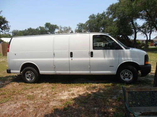 2007 gmc savana 3500 duramax 6.6l, 10' extended cargo van