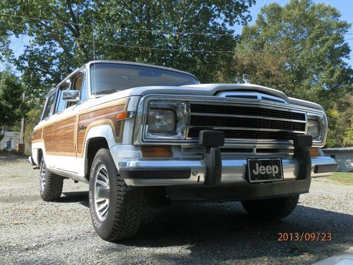 1988 jeep grand wagoneer white tan collector!!