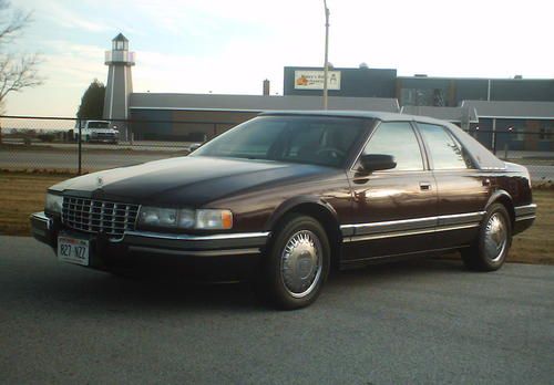 1994 cadillac seville burgundy /gray nice comfortable .....without reserve