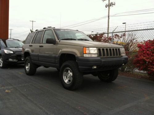 1997 jeep grand cherokee laredo lifted 31&#039;s zj v8 5.2 318 awd 4wd