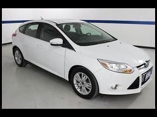 12 ford focus fuel effiecient 1 owner hatchback with cloth seats &amp; power windows