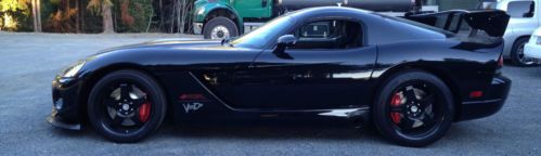 2010 dodge viper srt-10 acr coupe 2-door 8.4l