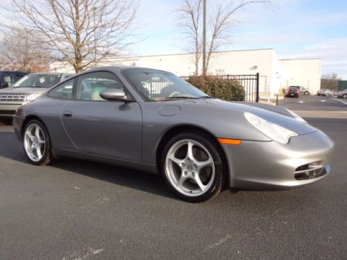 2004 carrera coupe  one-owner  like new