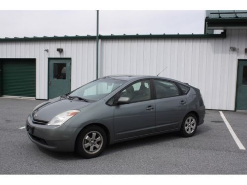2004 toyota prius automatic 4-door hatchback hybrid non smoker new battery pack