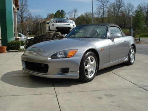 2000 honda s2000 only 57k miles like new no modifications