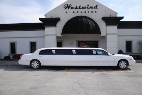 Limo limousine lincoln town car ford white 2005 stretch luxury low miles rare