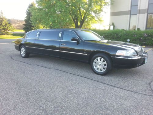 2003 lincoln town car limousine 72 inch stretch - executive coach limo