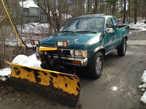 1995 nissan pick-up 4x4 kingcab with fisher power angle plow 127 original miles