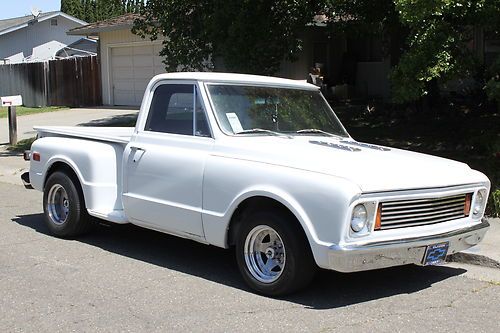 1967 chevrolet / chevy step side short bed pick up truck,350/turbo350,12 bolt