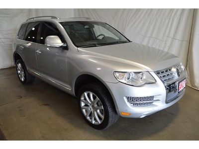 We finance!!! vr6 one owner clean carfax touareg 2 model