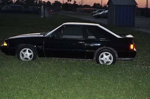 1992 ford mustang hatchback lx 5.0