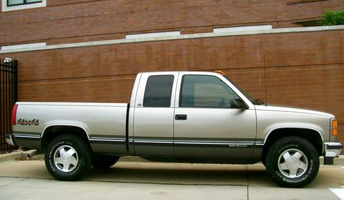 1999 gmc sierra 1500 sle 4x4 extended cab" only 84 k" 3rd door extra clean