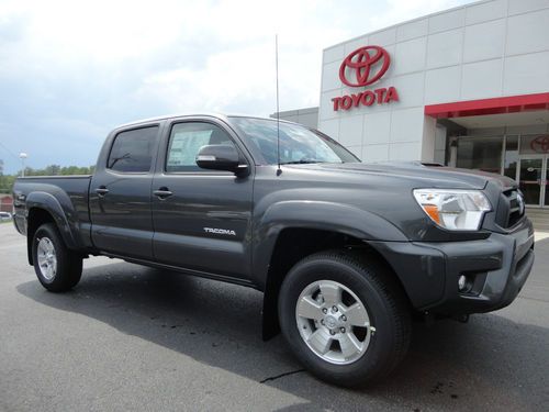 New 2013 tacoma double cab 4.0l v6 auto 4x4 long bed trd sport magnetic gray 4wd