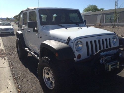 2012 jeep wrangler; lifted w/wench - like new