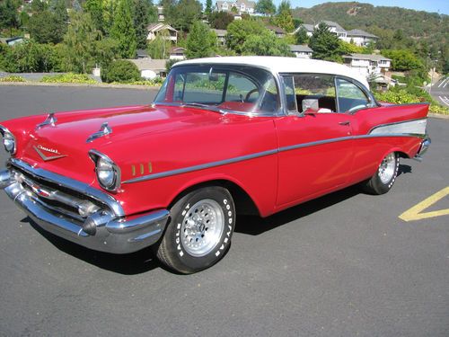 1957 chevrolet bel air hardtop 2-door