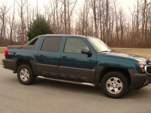 2005 chevrolet avalanche 1500 z71 crew cab pickup 4-door 5.3l