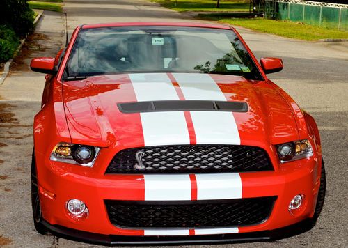 2010 ford mustang shelby gt500 convertible 2-door 5.4l