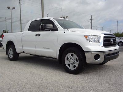 2011 toyota tundra pickup truck with 27k miles-double cab**we finance!!!!