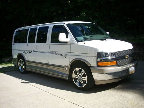 2005 chevy conversion van by explorer
