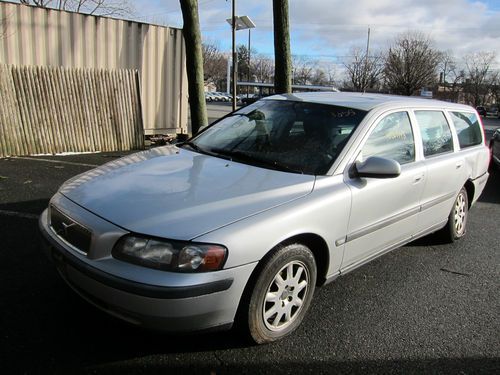 Volvo v70 2003 wagon collision repairable rebuildable salvage clean