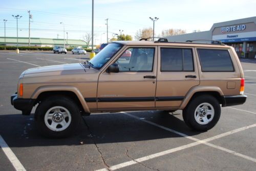 Jeep cherokee 4dr sport 4x4 clean cold a/c automatic- fully serviced! 1 owner