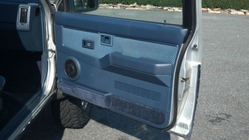Duraliner Bed Liner >> Buy used 1988 4x4 Nissan D21 US King Cab Pickup V6 ... Duraliner Bed Liner >> Buy used 1988 4x4 Nissan D21 US King Cab Pickup V6 ...