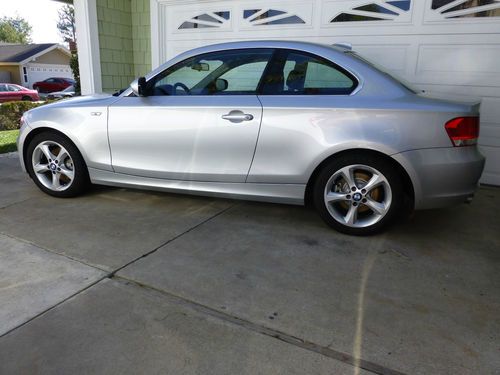 2010 bmw 128i base coupe 2-door 3.0l  no reserve !!!!  low, low mileage !!!!