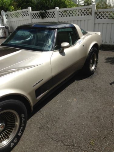 1982 corvette collectors edition