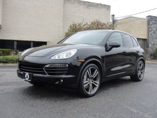 2011 porsche cayenne s, loaded with options, just serviced!!!