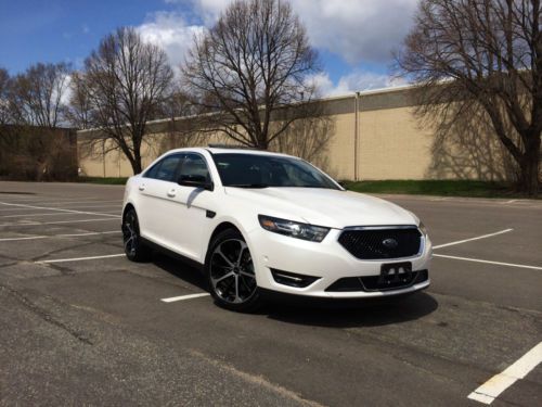 2014 ford taurus sho awd