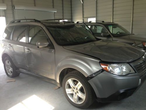 2009 subaru ,legacy ..forester ,,,salvage title ,,,,