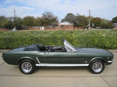 1965 ford mustang convertible 289 v8 - 5 speed w/ pony interior