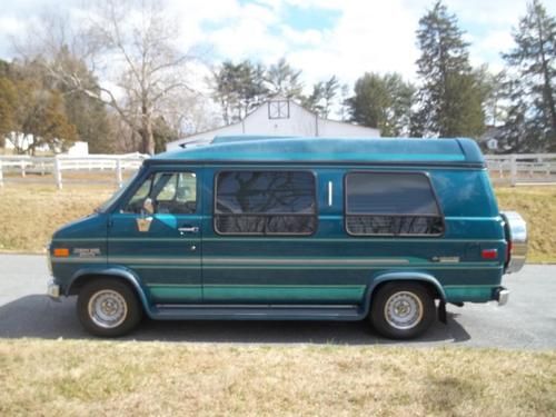 1994 chevrolet g20  high top gladiator conversion van low miles no reserve