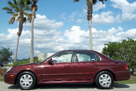 Fla~1~owner~sunroof~power~cd~low miles~04 05 06
