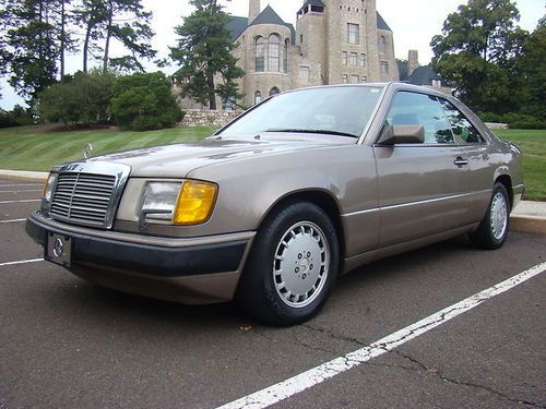 1990 mercedes-benz 300ce base coupe 2-door 3.0l clean