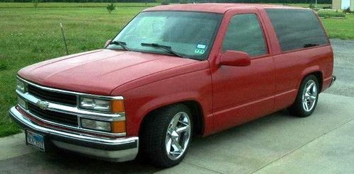 Find used 1999 Chevrolet Tahoe 2 door lowered Rare barndoor in Tulsa