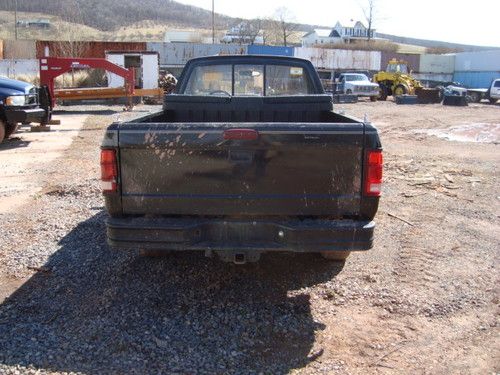 Lqqk! ..... 1994 dodge dakota 4x4..bad transmission?... low reserve!.... lqqk!