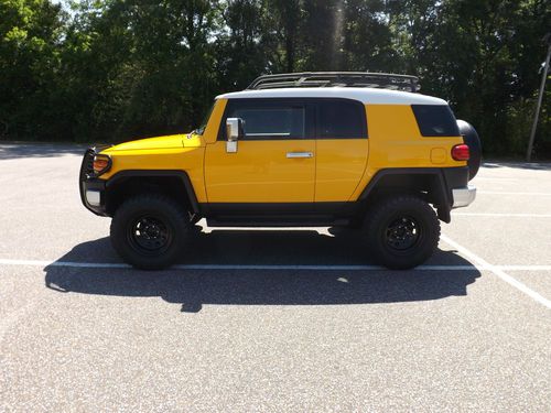 Find used 2007 Toyota FJ Cruiser 4wd 6 inch lift, clean ...