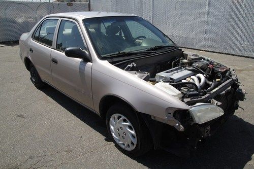 1999 Toyota Corolla VE Automatic 4 CYLINDER NO RESERVE, image 1