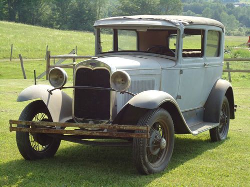 1930 ford model a 2-door sedan