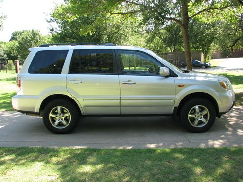 2006 silver honda pilot ex-l immaculate condition leather sunroof heated seats!!