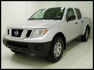 12 nissan frontier s crew cab auto 4x4 4wd traction side airbags only 3k miles