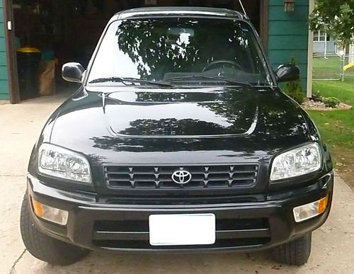 1999 toyota rav4 "l package"  4wd awd low mileage - fantastic condition