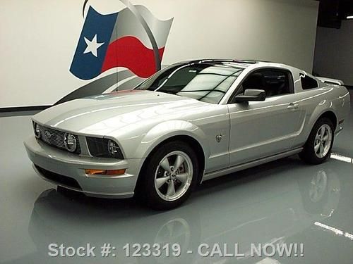 2009 ford mustang gt premium 5-spd glass-back roof 34k texas direct auto