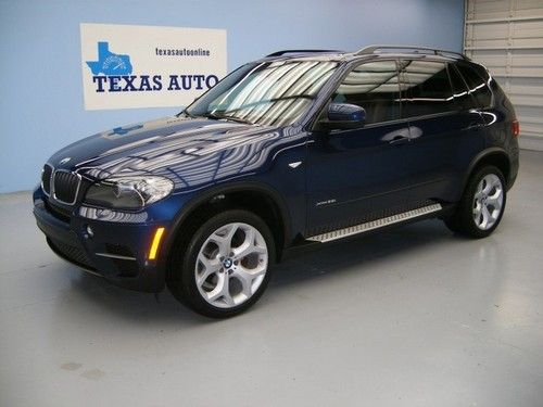 We finance!!!  2011 bmw x5 xdrive awd 35i twin turbo pan roof auto navi sport!!