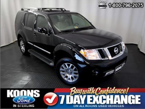 Ultra low miles~one-owner~non-smoker~leather~navigation~moonroof~heated seats