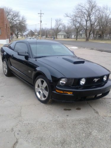 2007 ford mustang gt coupe 2-door 4.6l v8 - hot!!