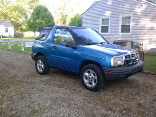 1999 chevrolet tracker base sport utility 2-door 1.6l