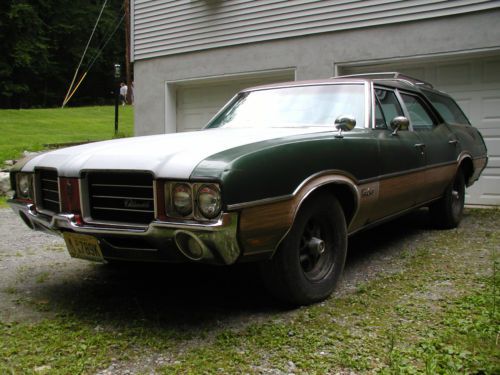 1970 oldsmobile cutlass vista cruiser wagon